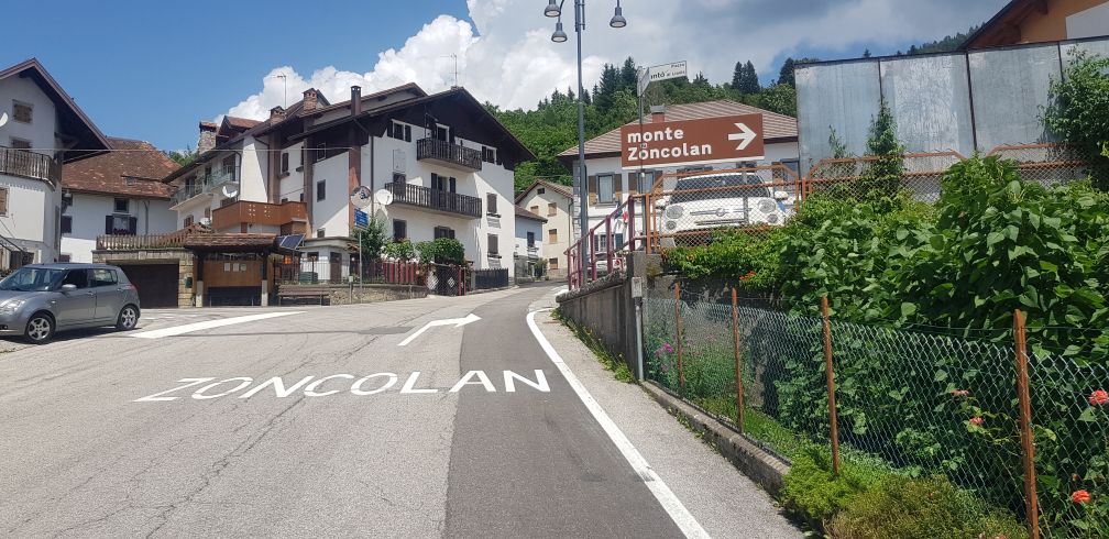 Zoncolan bord rechtsaf in Liariis